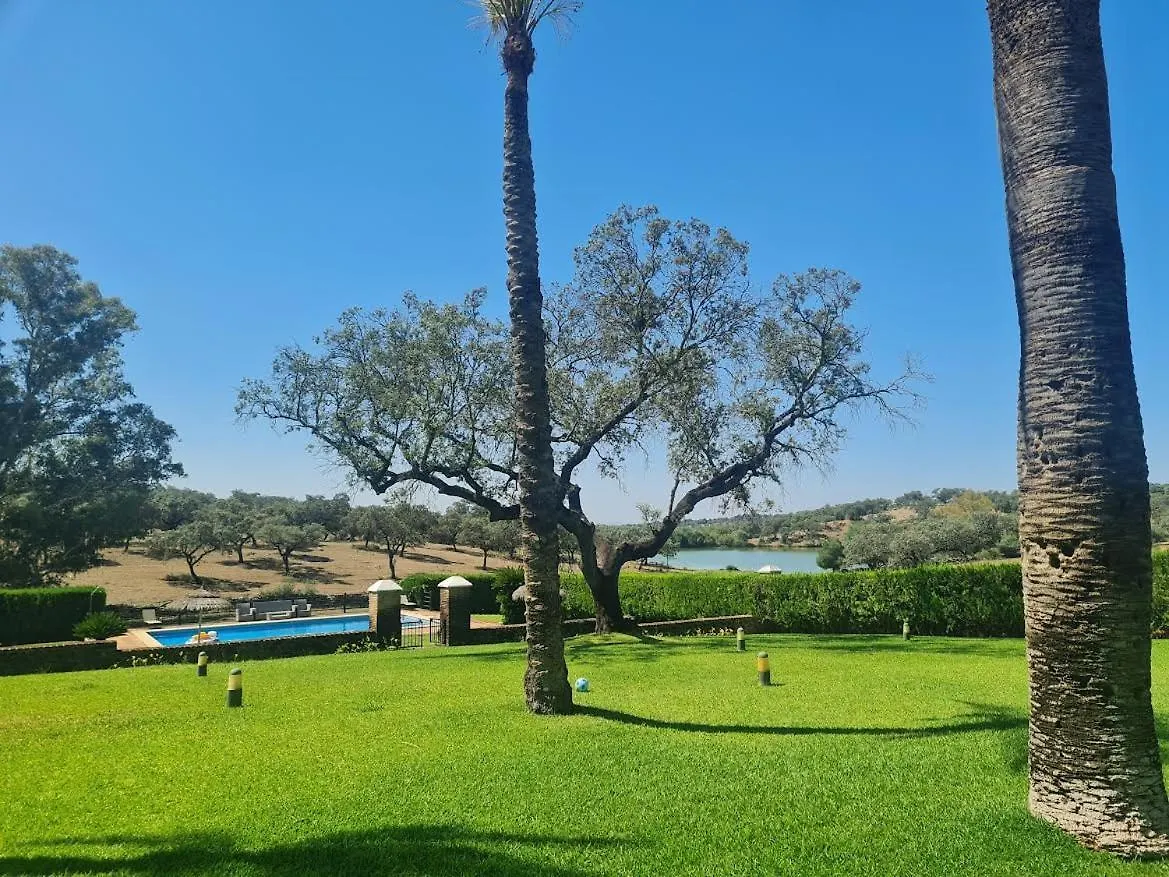 Alojamiento Rural Finca Barral El Garrobo Resort